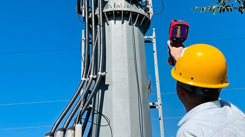 UTi730E Thermal Imaging Camera Application P1-Electric power tower inspection